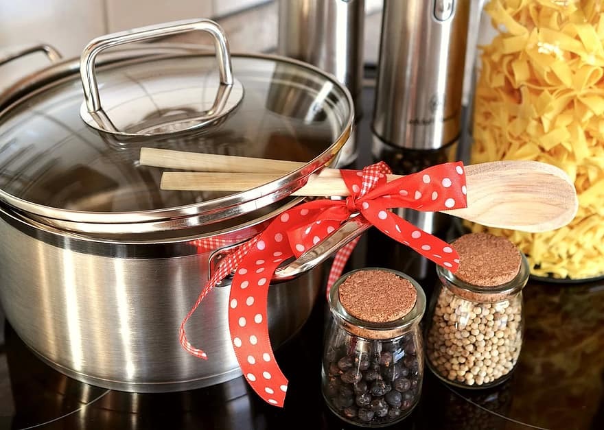 Spices, cook, season, ingredients, kitchen, spoon, wooden spoon ... Spices, cook, season, ingredients, kitchen, spoon, wooden spoon ...